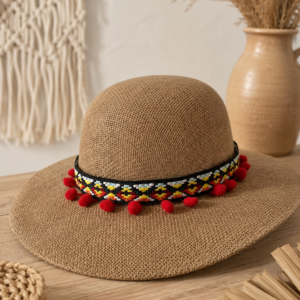 Pava en Yute con Pompones Rojos
